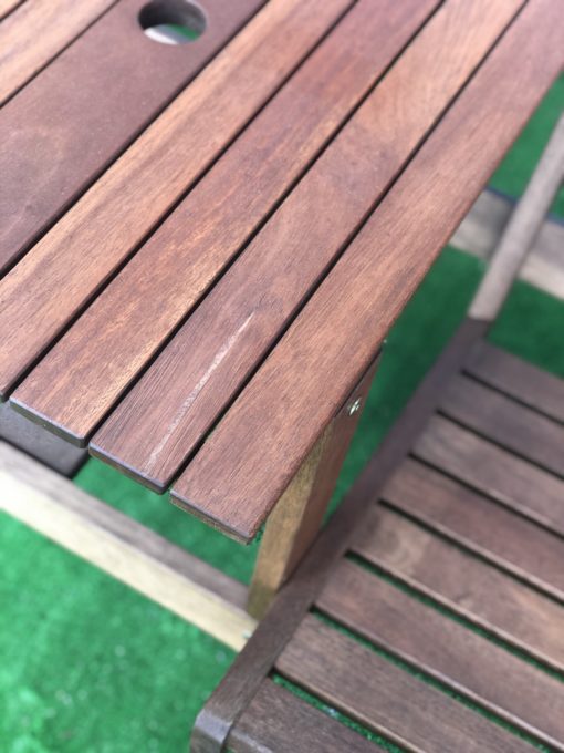 Bộ bàn liền 2 ghế - gỗ dầu ( Không gồm dù) - Hình ảnh 4